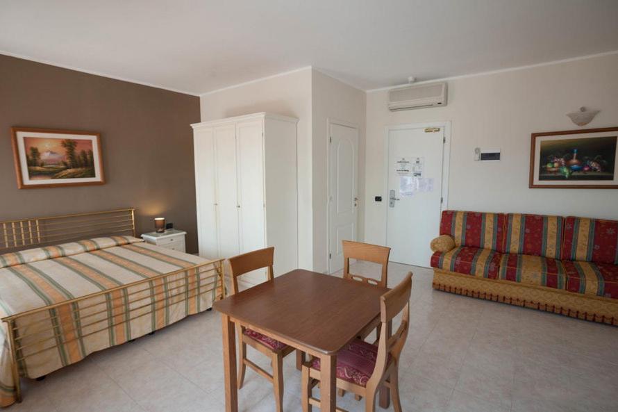 Hotel San Marco Alghero Bagian luar foto